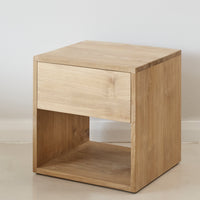 Hudson Bedside