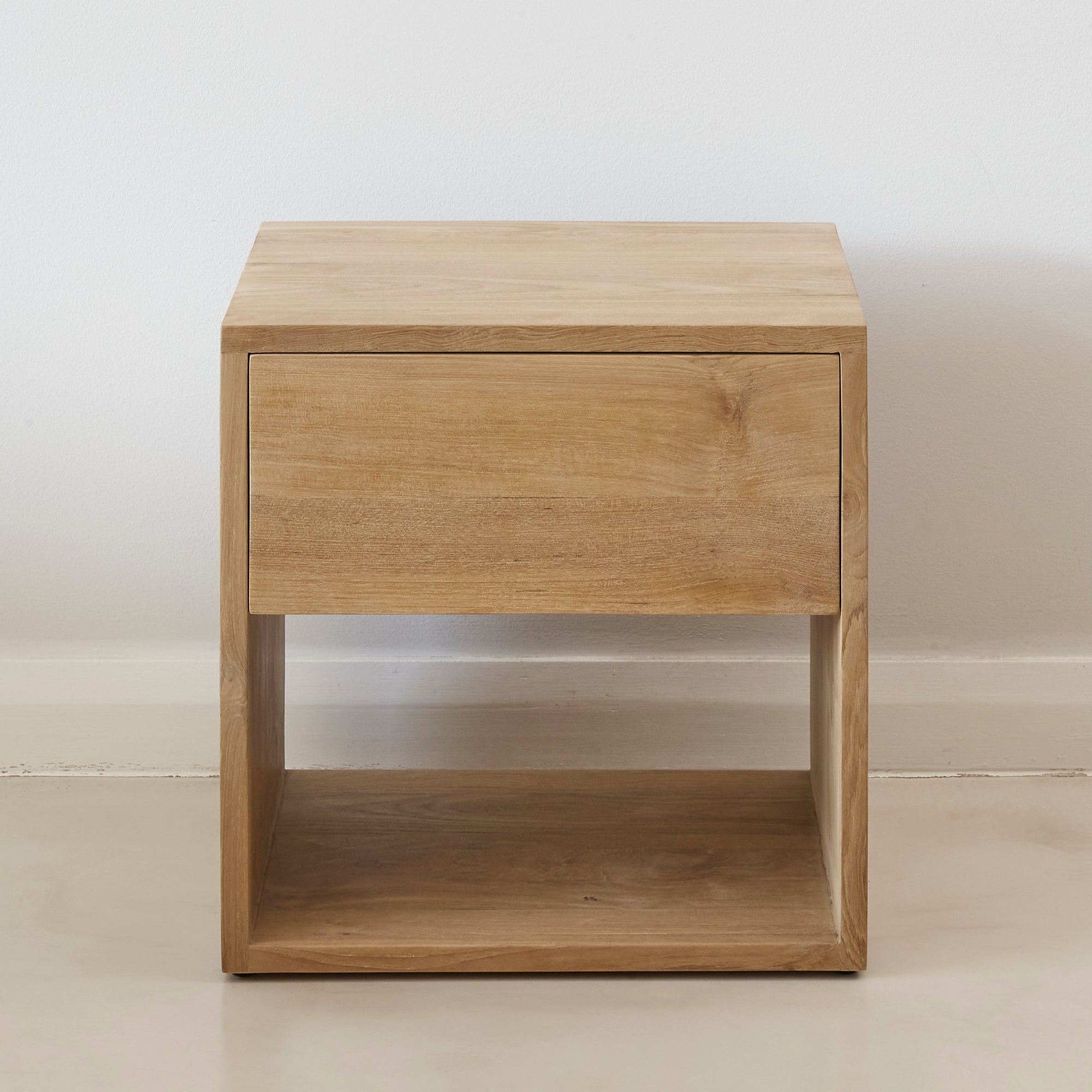 Hudson Bedside