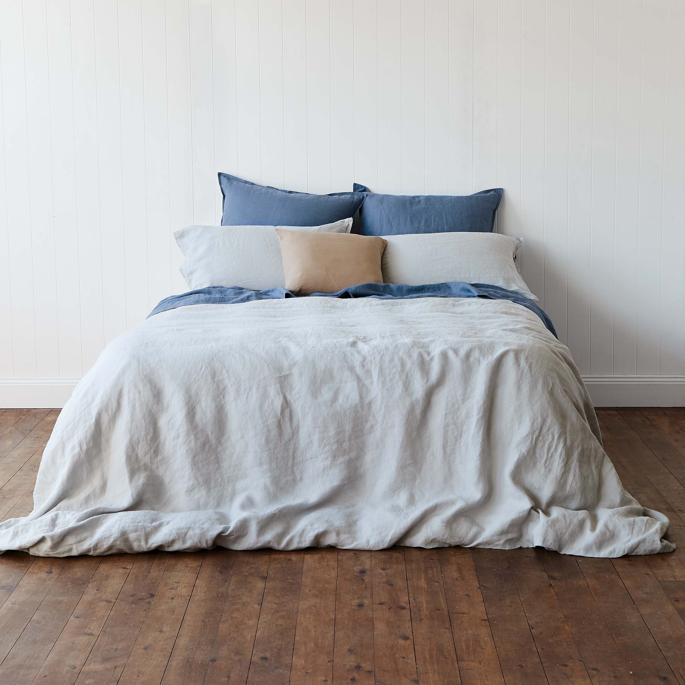 Manhattan Grey Quilt Cover